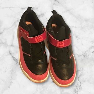 Jordan Kids size 3Y Black Pink Adjustable Strap Basketball shoes